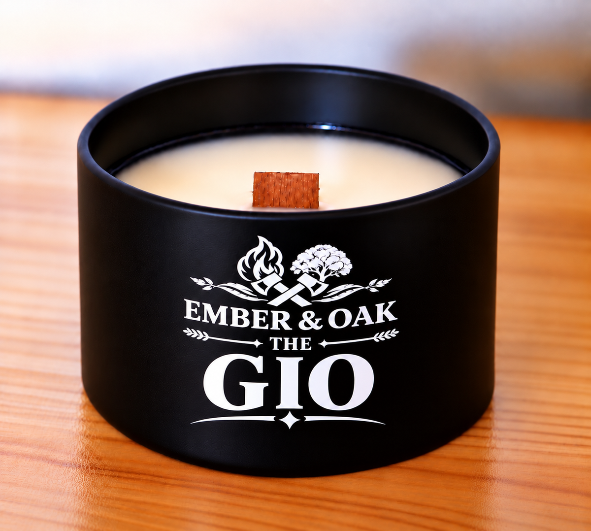 The Gio candle showing its coconut soy wax and wooden wick